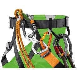 Petzl - Canyon Club - Climbing Harness -rock-climb petzl canyon club climbing harness detail 3
